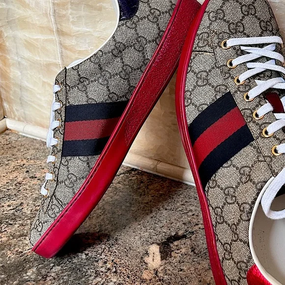 GUCCI Men's Ace GG Supreme sneaker